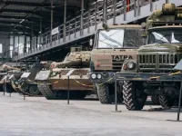 Gepanzerte Autofahrt 